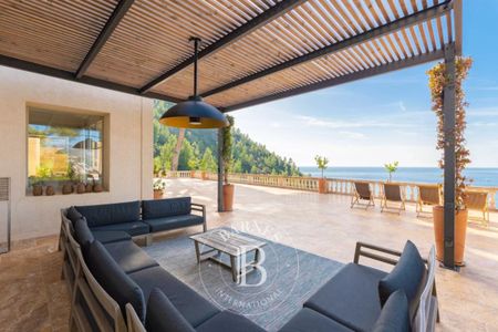 Location saisonnière - Domaine avec vue Cap Canaille et mer - Photo 5