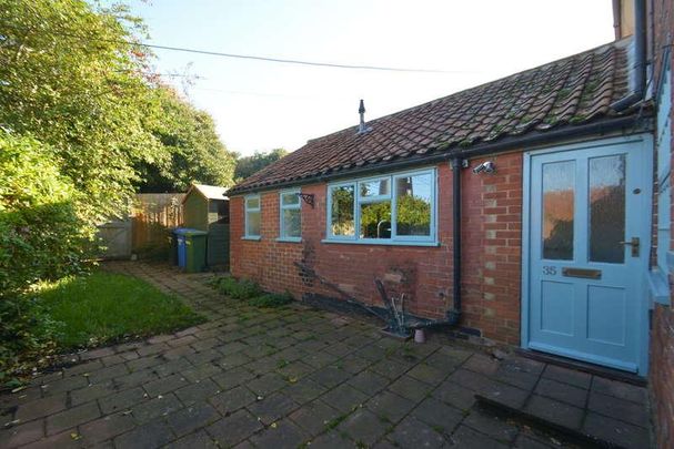 Flixton Road, Bungay, NR35 - Photo 1