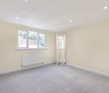 3 bedroom bungalow to rent - Photo 6