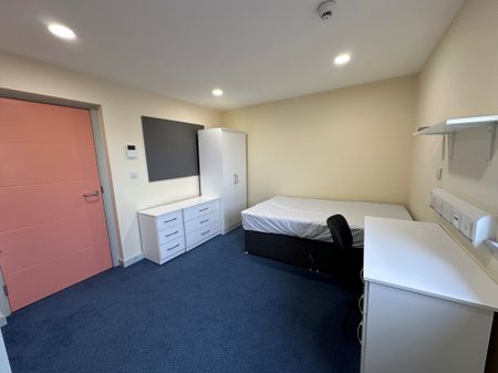 1 bedroom apartment to rent Halls, 151 Fawcett Road, Southsea, PO4 - Photo 4