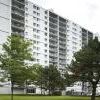 100 Wellesley Street East, Toronto - Photo 2