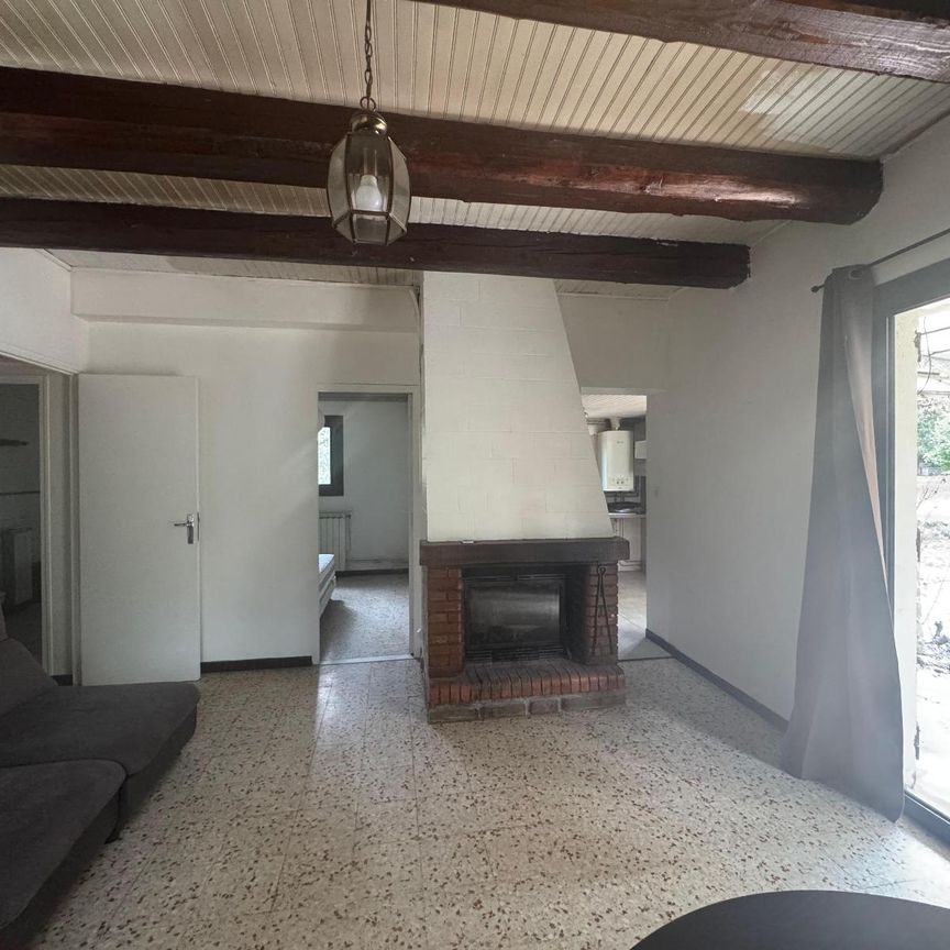 Location Appartement 3 pièces 51m² TOURVES 83170 - Photo 1