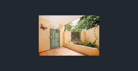 Air Conditioned + Pool - Unfurnished - Photo 3