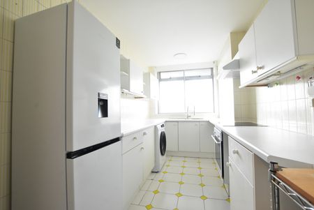 Century Court, Grove End Road, London NW8 - Photo 4