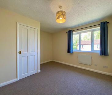 2 bedroom property to rent - Photo 1