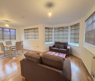 3 bedroom flat to rent - Photo 1
