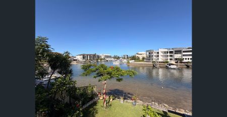 2 Bedroom Waterfront Unit - Photo 3