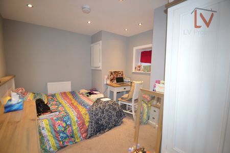 Burchett Terrace - Photo 4