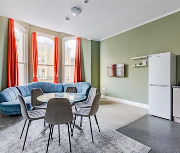 First Avenue, Hove - Photo 2