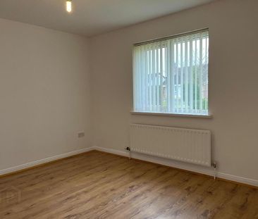 47 Willowfield Drive, Coleraine, BT52 2NX - Photo 2