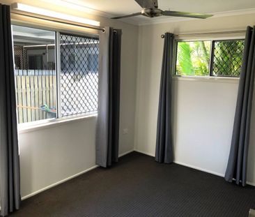 COMFORTABLE 3 BEDROOM UNIT - Photo 2