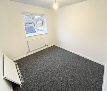 4 bedroom detached house to rent - Photo 4