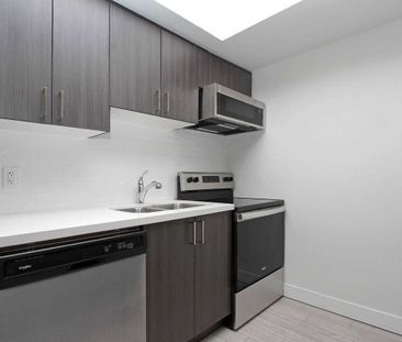 For Lease - 10 Culinary Lane Unit# 510, Barrie, Ontario - Photo 2