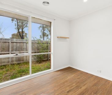 Spacious 3-Bedroom Home with Study in Prime Sunbury Location - Photo 6