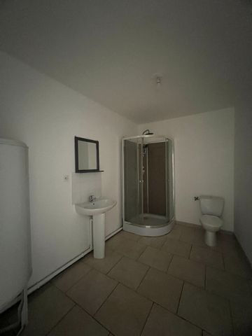 Location Appartement 2 pièces 42m² - Photo 4