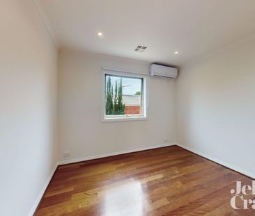 Federation Charm Meets Modern Living - Photo 4