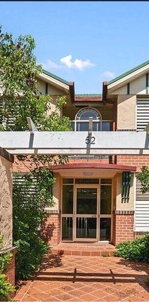 A Quiet Sanctuary Away from The Bustle of The Inner-City - Photo 1