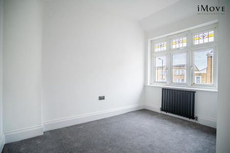 4 bedroom semi-detached house to rent - Photo 5