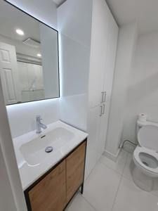 3420 Decelles - Spacious 2-Bedroom Apartment for Rent – Perfect for Families - Photo 4