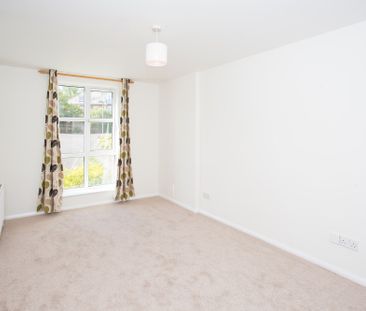 Available unfurnished from 28/11/2025 - Photo 4