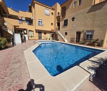 Alquiler de piso en Calle Paquita Villanueva s/n - Photo 4