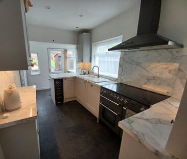3 bedroom detached bungalow to rent - Photo 6