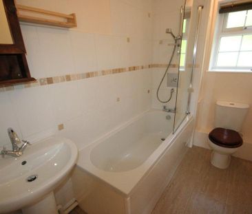 2 bedroom terraced house to rent - Photo 6
