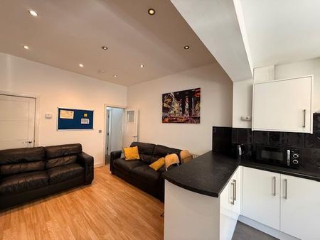 5 bedroom terraced house to rent - Photo 2