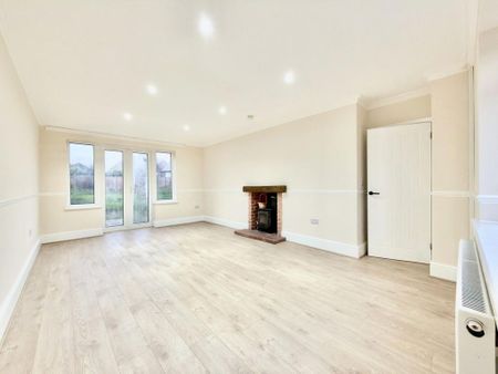 3 bedroom semi-detached house to rent - Photo 3