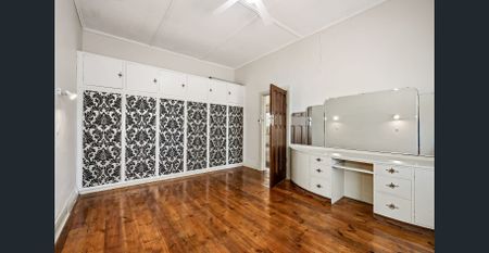 Live large with North Brighton on your doorstep - Photo 4