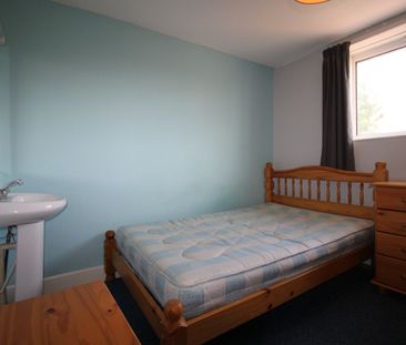 7 Bed Semi-Detached House, Richmond Gardens, SO17 - Photo 4