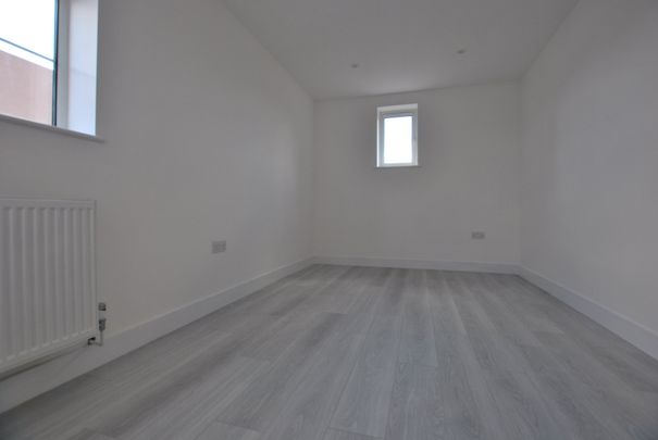 Station Road, Longfield, London - Photo 1