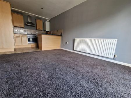 Flat , Princes Court, Bradford Road, Shipley - Photo 5