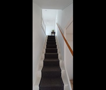 3 Bed Maisonette, Clearbrook Way, E1 - Photo 3