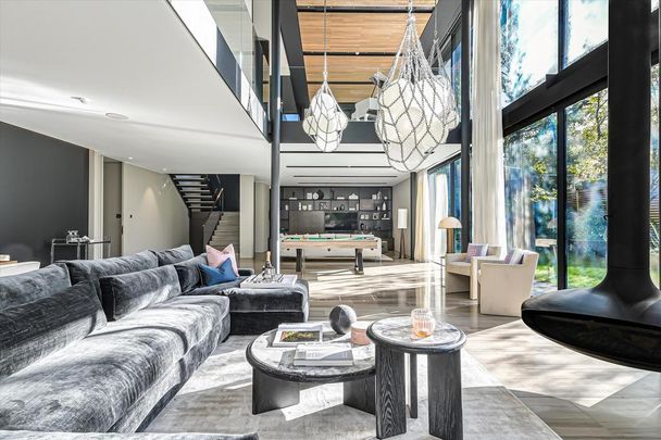 6 bedroom detached house to rent - Photo 1