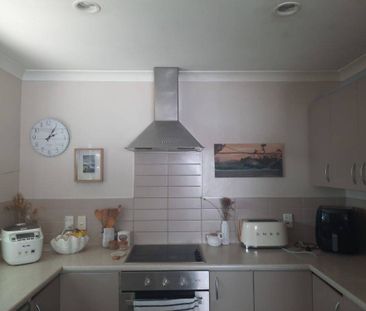 Charming home - sunny and spacious - Photo 2