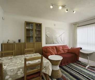 1 bedroom semi-detached house to rent - Photo 6