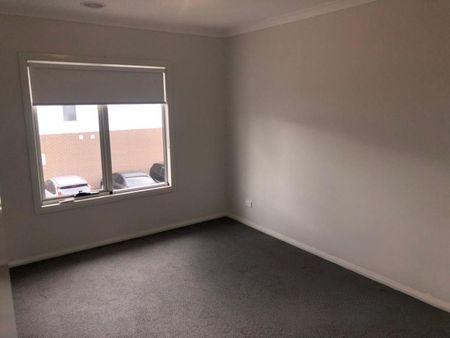Convenient Location! - Photo 5