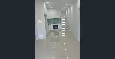 In a Prime Location in Sefton. - Photo 4