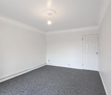 2 Bedroom Apartment - Ground Floor - Photo 2