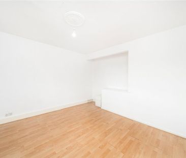 2 bedroom maisonette to rent - Photo 6