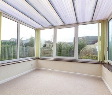 2 bedroom semi-detached bungalow to rent - Photo 6