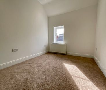 2 bedroom Cottage to let - Photo 3