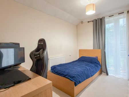 2 bedroom detached bungalow to rent - Photo 2