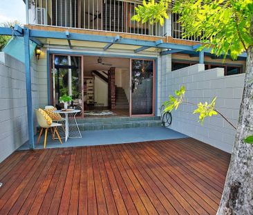 1/57 Alexandra Street, North Ward QLD 4810 - Townhouse For Rent | D... - Photo 1