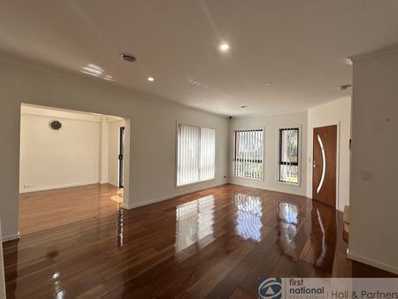 1 / 9 King George Parade, Dandenong - Photo 2