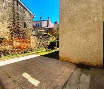 Location Appartement 2 pièces 50m² MONT DE MARSAN 40000 - Photo 3