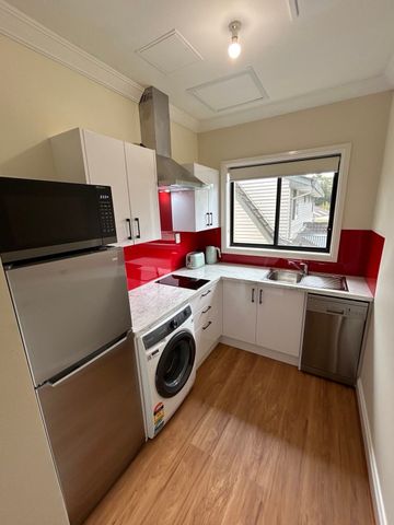 Denistone East - Photo 5