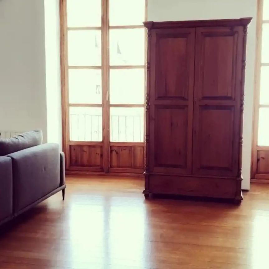 Piso de alquiler en Valencia - Calle Calderers, El Mercat - Photo 1