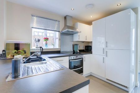 2 bedroom end of terrace house to rent - Photo 4